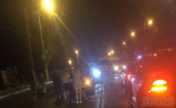 Мужчину и ребёнка сбили на пешеходном переходе в Севастополе